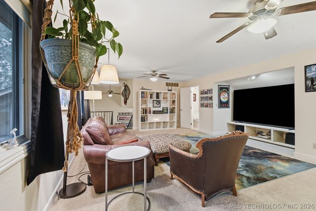 209 Walnut Circle, Grove, OK 74344