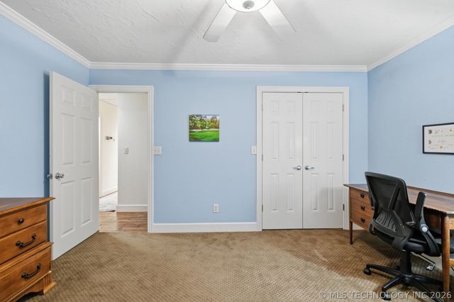 209 Walnut Circle, Grove, OK 74344