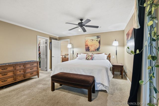 209 Walnut Circle, Grove, OK 74344