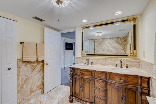 5280 N Ocean Drive 12- B, Singer Island, FL 33404