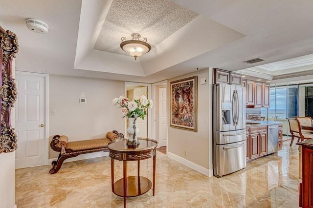 5280 N Ocean Drive 12- B, Singer Island, FL 33404