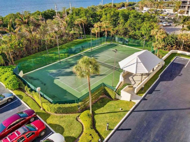 5280 N Ocean Drive 12- B, Singer Island, FL 33404