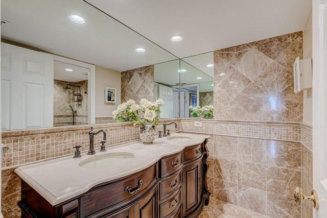 5280 N Ocean Drive 12- B, Singer Island, FL 33404