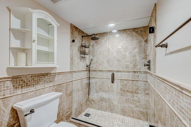 5280 N Ocean Drive 12- B, Singer Island, FL 33404