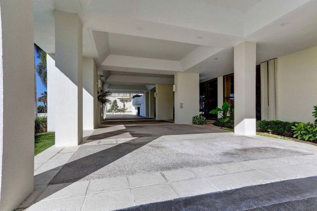 5280 N Ocean Drive 12- B, Singer Island, FL 33404