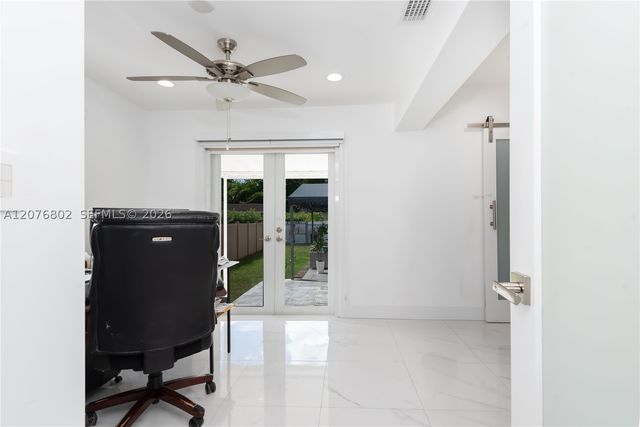 970 Plover Ave, Miami Springs, FL 33166