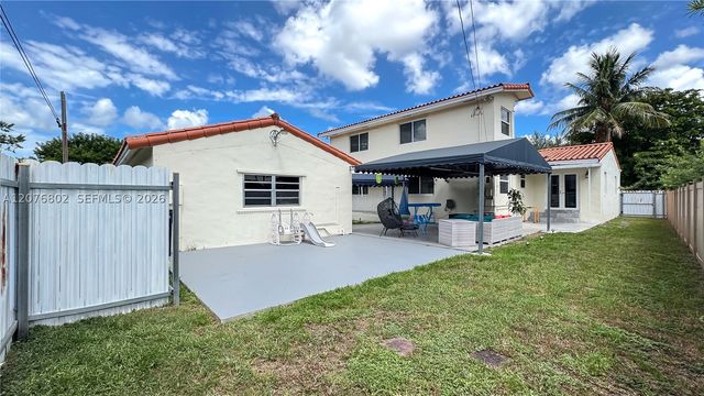 970 Plover Ave, Miami Springs, FL 33166
