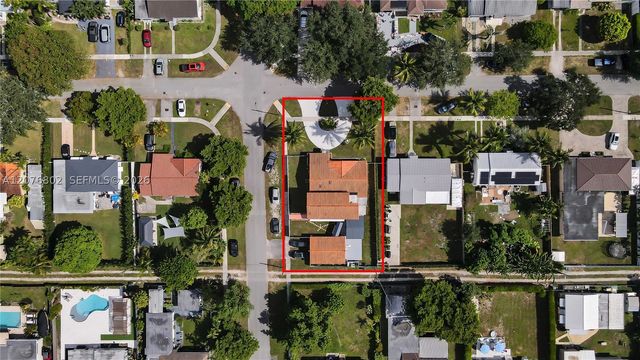 970 Plover Ave, Miami Springs, FL 33166