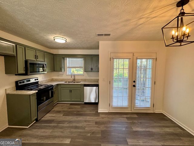 5889 Trent Walk Drive, Lithonia, GA 30038