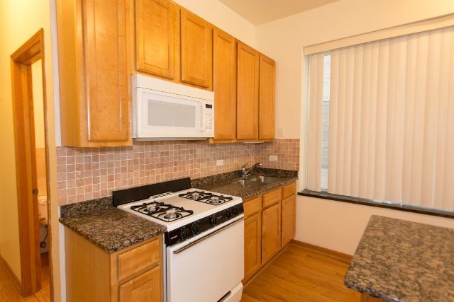 2138 W Chicago Avenue 2F, Chicago, IL 60622