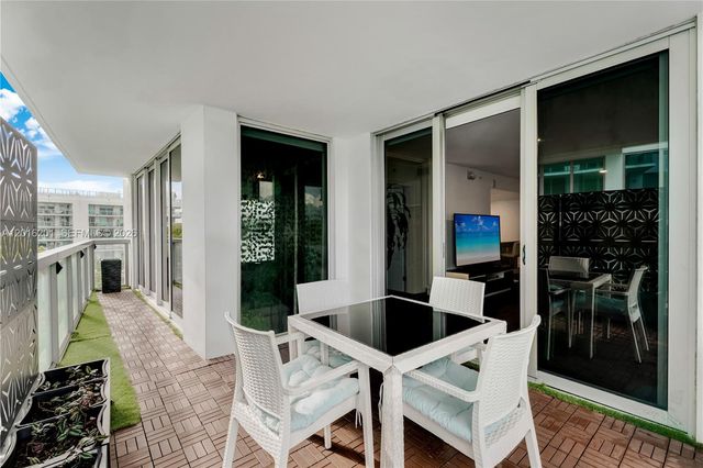 9261 E Bay Harbor Dr 607, Bay Harbor Islands, FL 33154