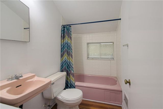 8603 Corrington Avenue, Kansas City, MO 64138