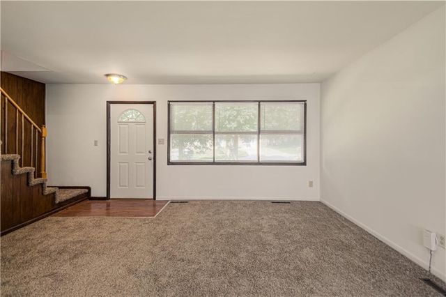8603 Corrington Avenue, Kansas City, MO 64138