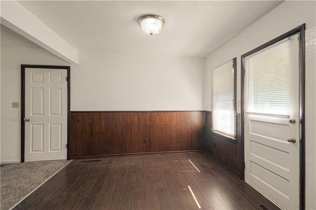 8603 Corrington Avenue, Kansas City, MO 64138