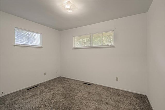 8603 Corrington Avenue, Kansas City, MO 64138