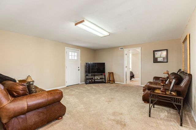 504 W Highway 332 W, Lake Jackson, TX 77566