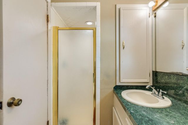 504 W Highway 332 W, Lake Jackson, TX 77566