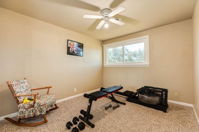 504 W Highway 332 W, Lake Jackson, TX 77566