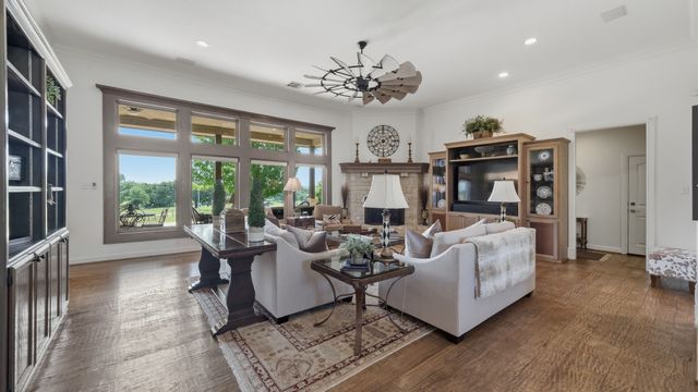 241 Pinnacle Peak Lane, Weatherford, TX 76087