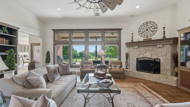 241 Pinnacle Peak Lane, Weatherford, TX 76087