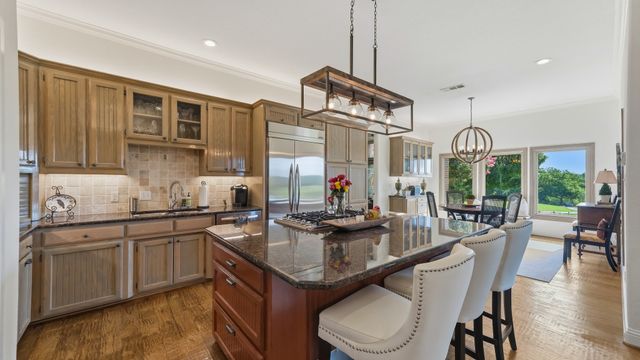 241 Pinnacle Peak Lane, Weatherford, TX 76087