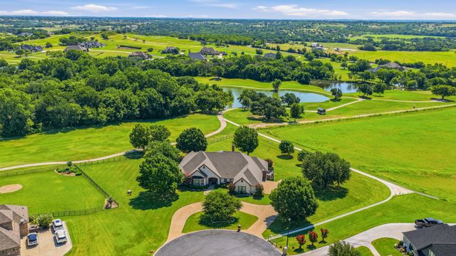 241 Pinnacle Peak Lane, Weatherford, TX 76087