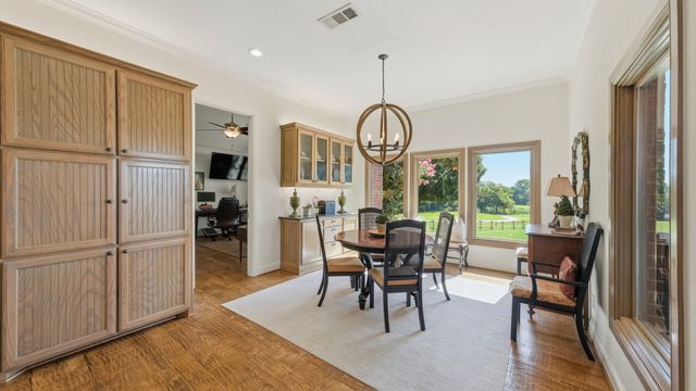 241 Pinnacle Peak Lane, Weatherford, TX 76087