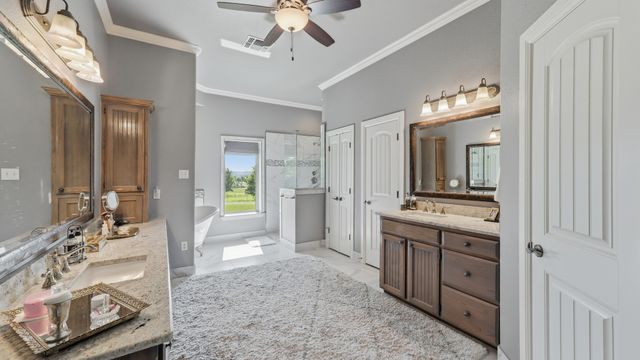 241 Pinnacle Peak Lane, Weatherford, TX 76087