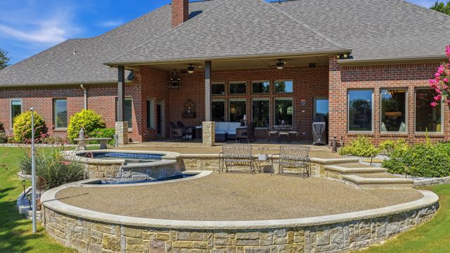 241 Pinnacle Peak Lane, Weatherford, TX 76087