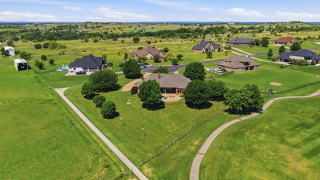 241 Pinnacle Peak Lane, Weatherford, TX 76087