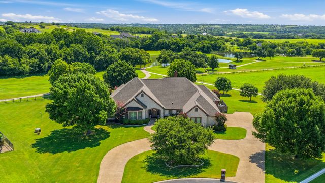 241 Pinnacle Peak Lane, Weatherford, TX 76087