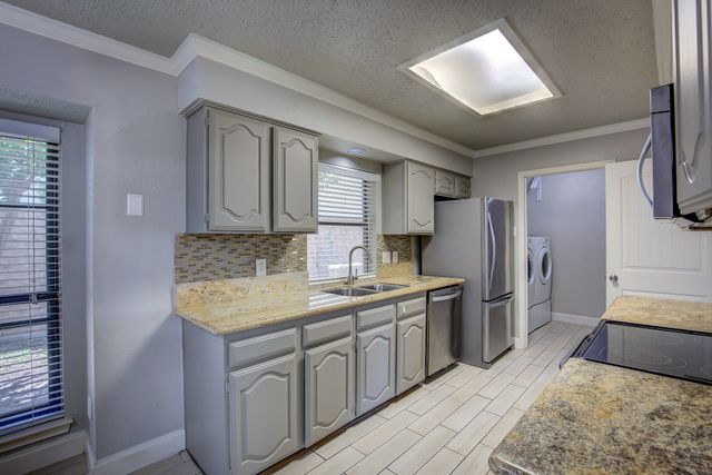 1642 Belltower Drive, Lewisville, TX 75067