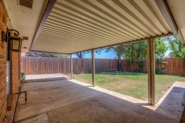 1642 Belltower Drive, Lewisville, TX 75067