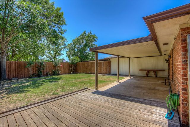 1642 Belltower Drive, Lewisville, TX 75067