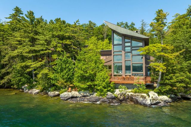 20 WYMAN Drive, Wolfeboro, NH 03894