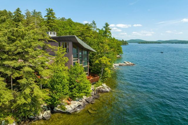 20 WYMAN Drive, Wolfeboro, NH 03894