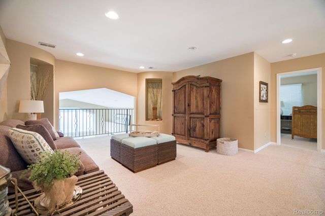 3831 Woodland Drive, Highland Charter Township, MI 48356