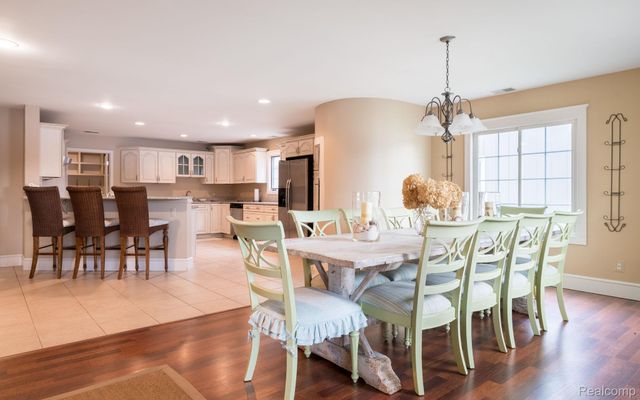 3831 Woodland Drive, Highland Charter Township, MI 48356