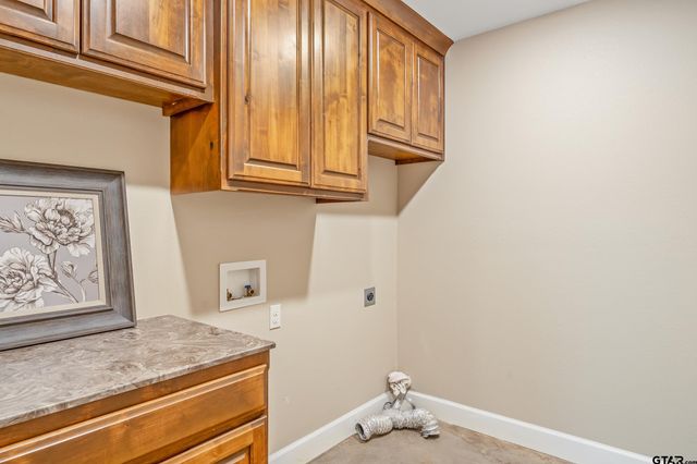 13165 Vicki Lynn Ln, Troup, TX 75789