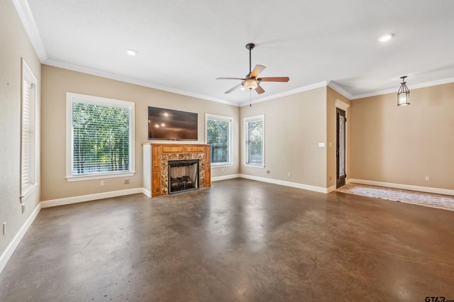 13165 Vicki Lynn Ln, Troup, TX 75789