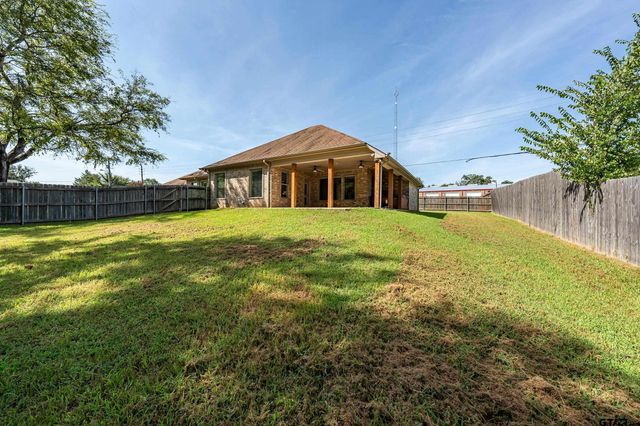 13165 Vicki Lynn Ln, Troup, TX 75789