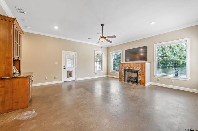 13165 Vicki Lynn Ln, Troup, TX 75789