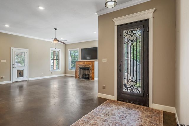 13165 Vicki Lynn Ln, Troup, TX 75789