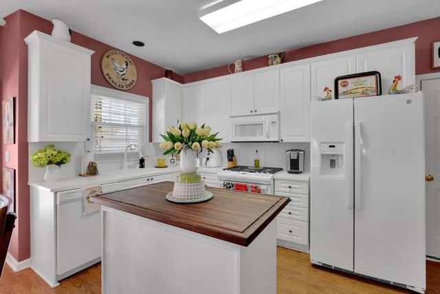 2315 Walnut Grove Way, Suwanee, GA 30024