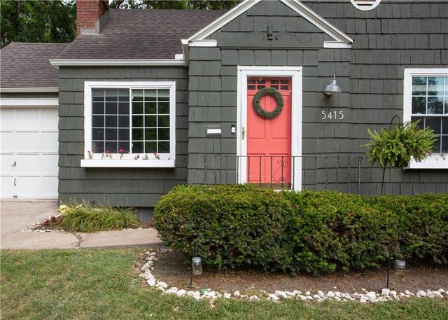 5415 Nall Avenue, Roeland Park, KS 66202