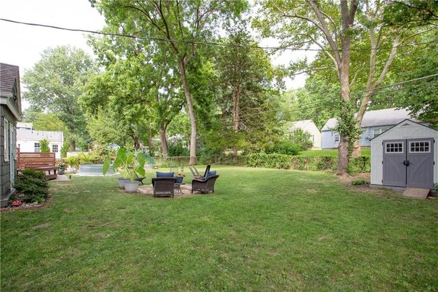 5415 Nall Avenue, Roeland Park, KS 66202