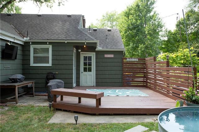 5415 Nall Avenue, Roeland Park, KS 66202