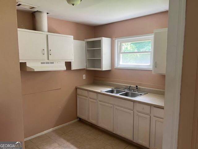 3547 Travis Boulevard, Macon, GA 31206