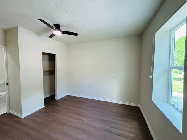 7410 Lakehurst Drive, Houston, TX 77087