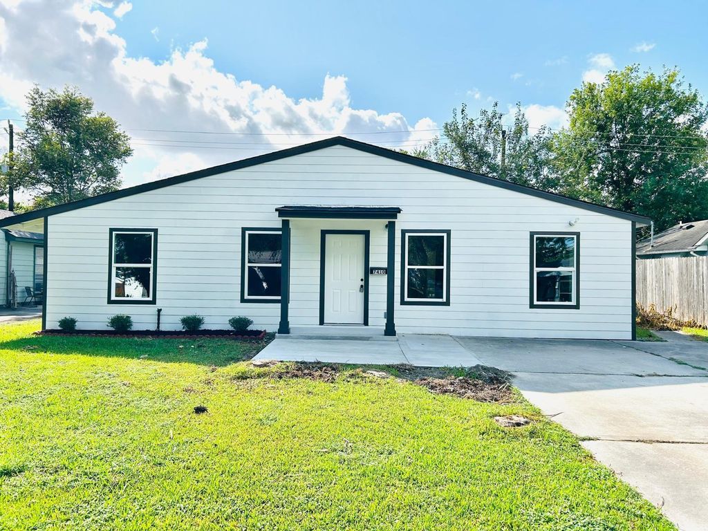 7410 Lakehurst Drive, Houston, TX 77087
